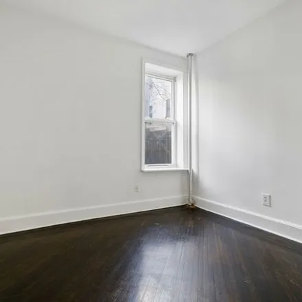 Image 2 - 403 Macon Street, New York, NY 11233, USA - Apartment for rent