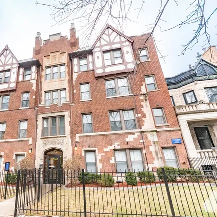 Rent this 1 bed apartment on 656 West Wrightwood Avenue