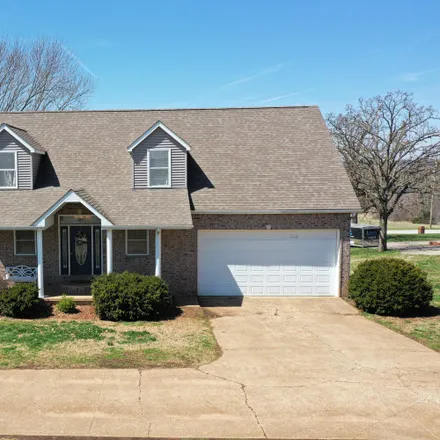 Buy this 5 bed house on 417 South Highway J in Stockton, Cedar County