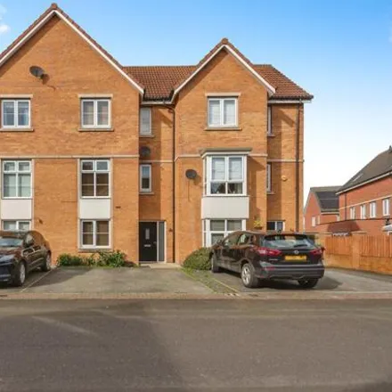 Buy this 4 bed townhouse on Spinners Avenue in Scholes, BD19 6AS