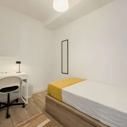 Image 3 - Carrer de l'Antiga Travessera, 21, 08906 l'Hospitalet de Llobregat, Spain - Apartment for rent