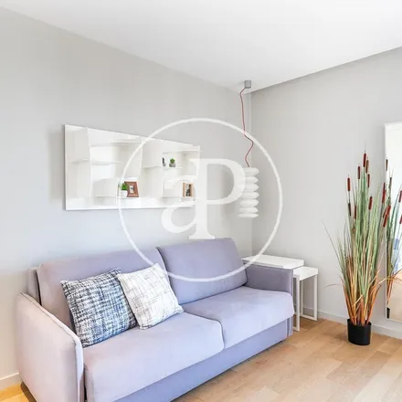 Rent this 3 bed apartment on Spar in Carrer del Bruc, 107