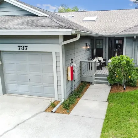 Buy this 2 bed townhouse on 725 Caya Coasta Court in Saint Petersburg, FL 33702