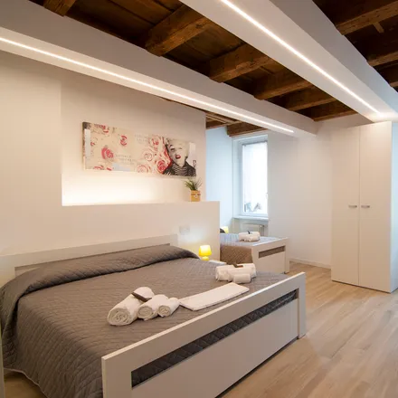 Image 5 - Vicolo San Domenico, 4a, 37122 Verona VR, Italy - Apartment for rent