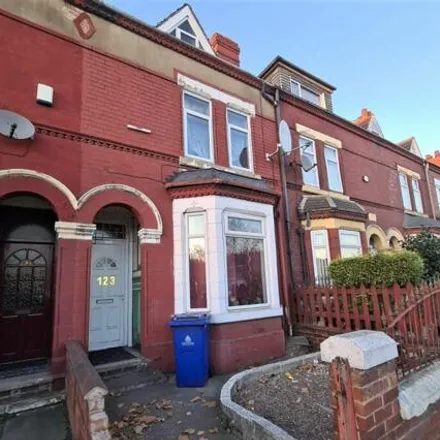 Buy this 3 bed townhouse on Carr House Road in City Centre, Doncaster