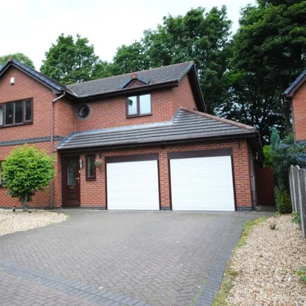 Rent this 5 bed house on Trescott Mews in Standish, WN6 0AW