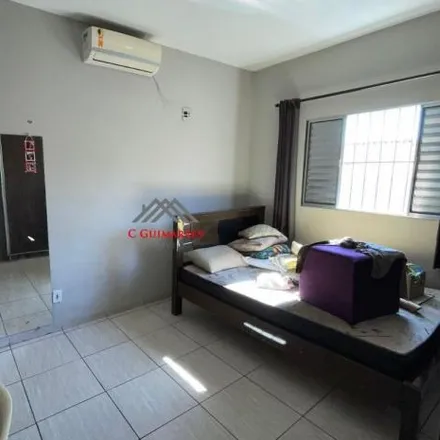Buy this 3 bed house on Avenida Carlos Lacerda in Campinas, Campinas - SP