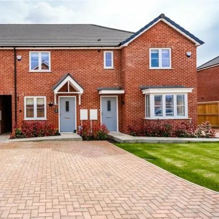 Buy this 3 bed townhouse on 3 Meadowsweet Way in Grimsby, DN41 7AL