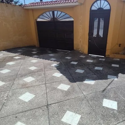 Buy this 4 bed house on 9° Callejón 20B NO in 090607, Guayaquil
