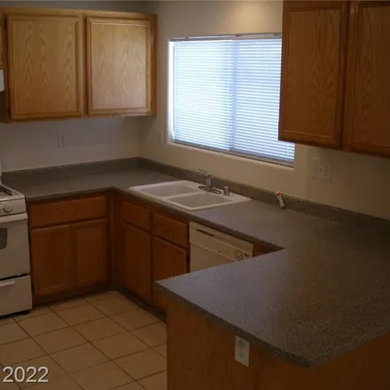 Image 5 - 4233 English Walnut Court, Clark County, NV 89115, USA - House for rent
