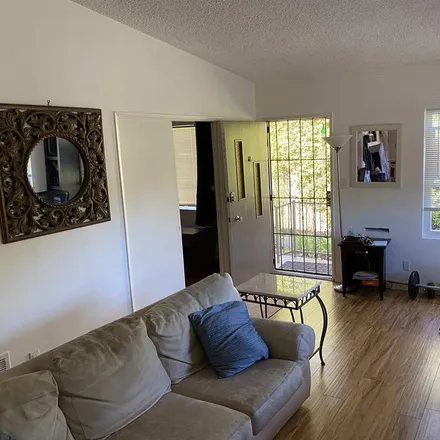 Image 6 - Hill Place North, Santa Monica, CA 90405, USA - Room for rent