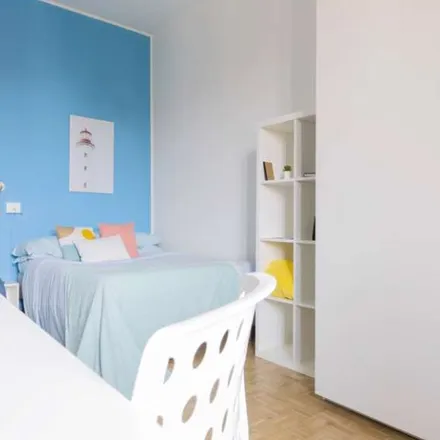 Rent this 3 bed room on Via Edoardo Mascheroni in 35132 Padua Province of Padua, Italy