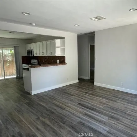 Image 4 - 4973 Topanga Canyon Blvd, Woodland Hills, California, 91364 - Apartment for rent