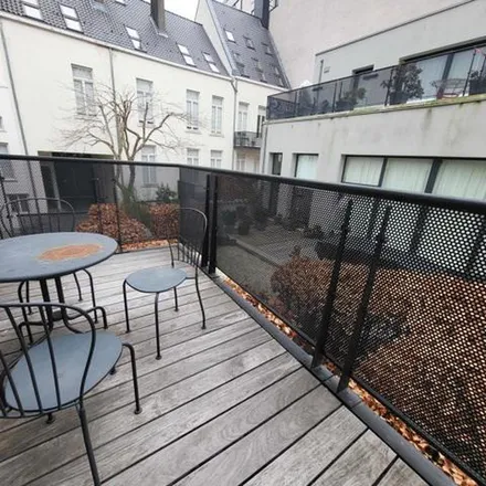 Rent this 2 bed apartment on Rue d'Accolay - Accolaystraat 17 in 1000 Brussels, Belgium