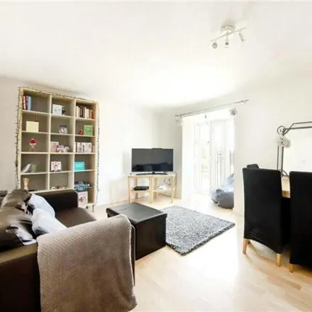 Rent this 2 bed apartment on Tower Hamlets Cemetery Park in Hamlets Way, London