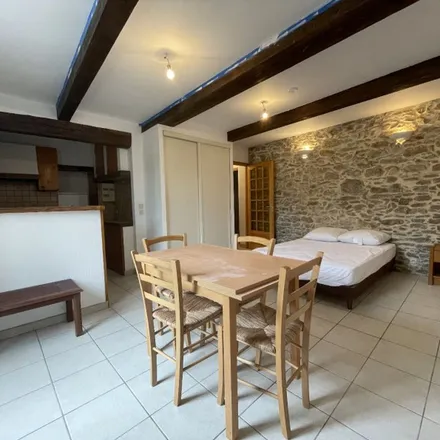 Rent this 1 bed apartment on 42 Ville in 09230 Sainte-Croix-Volvestre, France