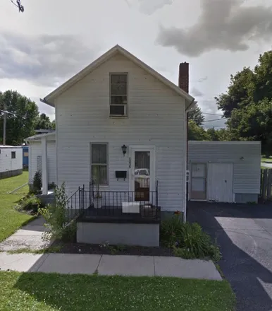 Buy this 3 bed house on 1208 Willard Avenue in Bucyrus, OH 44820