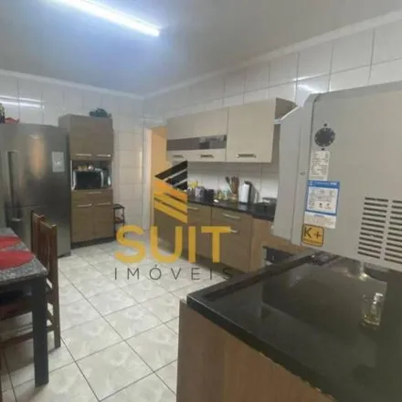 Rent this 3 bed house on Rua Pereque in Vale do Sol, Jandira - SP