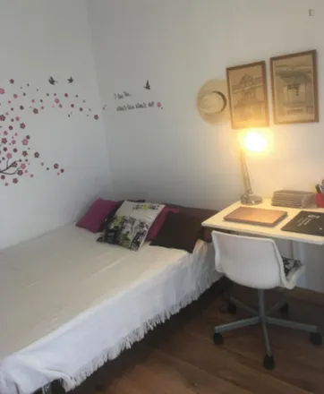 Rent this 2 bed room on Madrid in Calle de Lisboa, 28917 Leganés