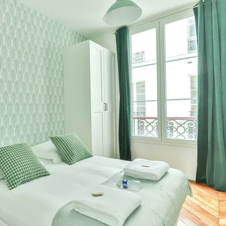 Image 4 - 11 Rue de Montyon, 75009 Paris, France - Apartment for rent