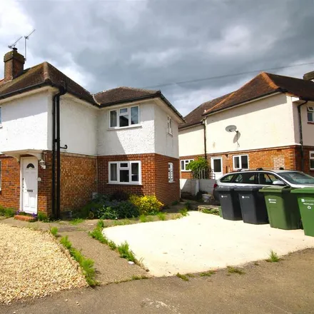 Rent this 5 bed house on 28 Northway in Guildford, GU2 9SB