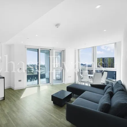 Image 1 - Gladwin Tower, Wandsworth Road, London, SW8 2NA, United Kingdom - Apartment for rent