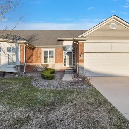 Image 2 - 49274 Village Pointe Circle, Shelby Charter Township, MI 48315, USA - Condo for sale