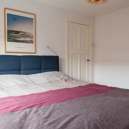 Rent this 4 bed apartment on Kapelweg 93 in 3818 BG Amersfoort, Netherlands