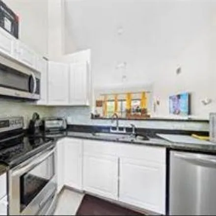 Image 3 - 911 Northwest 46th Street, Fort Lauderdale, FL 33309, USA - Condo for sale