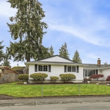 Buy this 4 bed house on 6312 Bluff Place in Everett, WA 98203