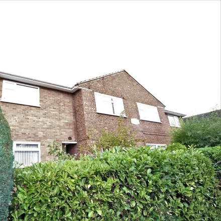Rent this 2 bed apartment on Cross Lanes in Chalfont St Peter, SL9 0NE
