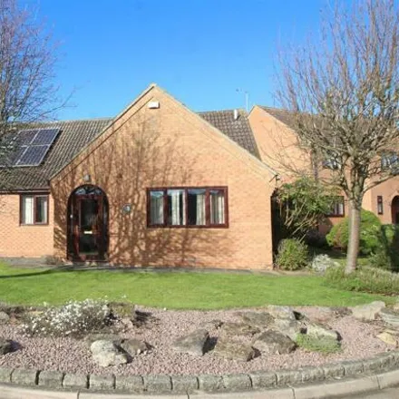 Buy this 3 bed house on Lingwood Park in Peterborough, PE3 6RX
