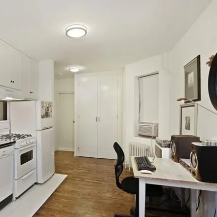 Rent this studio apartment on 256 West 15th Street in New York, NY 10011