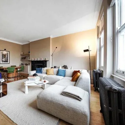 Rent this 2 bed room on 71 Hamilton Terrace in London, NW8 9QY