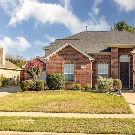 Buy this 4 bed house on 1011 Tanglewood Drive in Mansfield, TX 76063