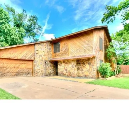 Buy this 4 bed house on 1377 Timber Court in Chickasha, OK 73018