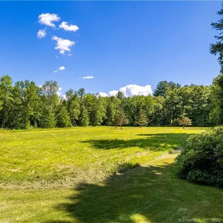 Image 5 - 1255 North Stone Street, Rising Corner, Suffield, CT 06093, USA - House for sale