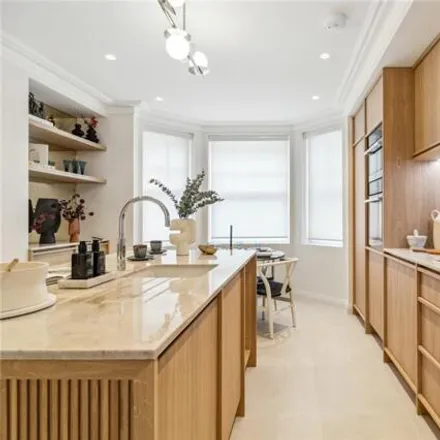 Image 7 - 43 Avonmore Road, London, W14 8RU, United Kingdom - Townhouse for sale