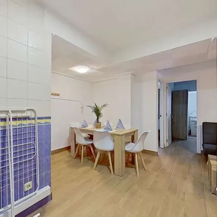 Image 1 - Paseo de Ruiseñores, 2, 50006 Zaragoza, Spain - Apartment for rent