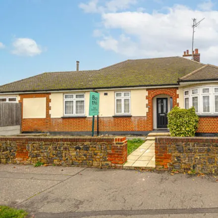 Buy this 4 bed house on Kenilworth Gardens in Southend-on-Sea, SS0 0BN