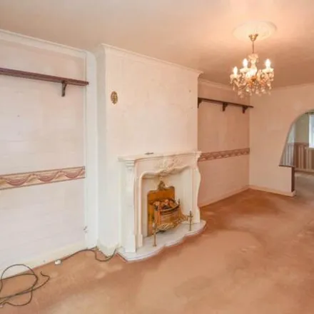 Image 3 - Lingfield Crescent, Wigan, WN6 8QA, United Kingdom - Duplex for sale