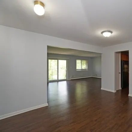 Image 7 - unnamed road, Arlington Heights, IL 60005, USA - Condo for sale