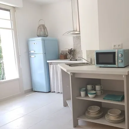 Rent this 2 bed apartment on 33340 Queyrac