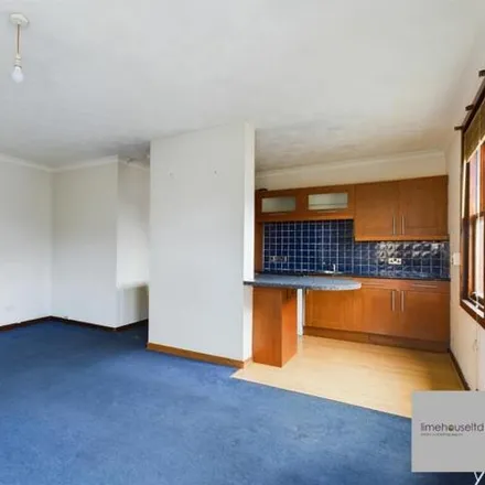 Image 2 - Gilbert Rae Court, Biggar, ML12 6BL, United Kingdom - Apartment for sale