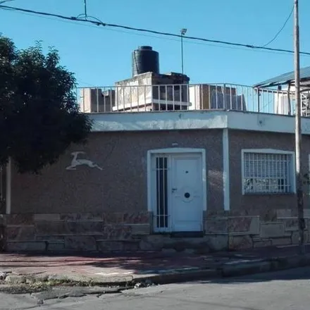 Buy this 3 bed house on Montevideo 2697 in Alto Alberdi, Cordoba