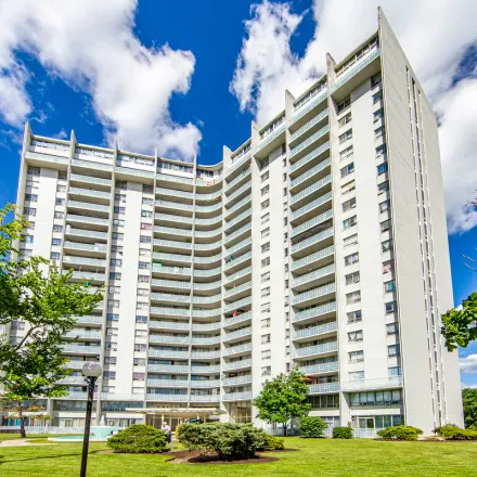 Image 1 - Trillium, 1501 Woodbine Avenue, Toronto, ON M4C 2Z1, Canada - Apartment for rent