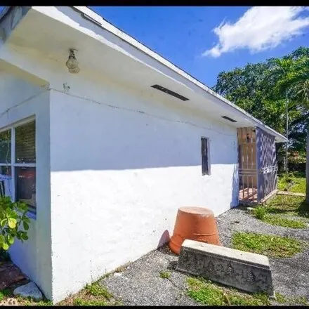 Image 4 - 195 Northwest 135th Street, North Miami, FL 33168, USA - House for sale