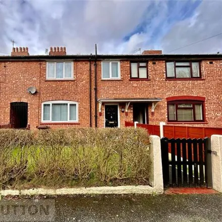 Rent this 3 bed townhouse on Ascot Road in Manchester, M40 2UD
