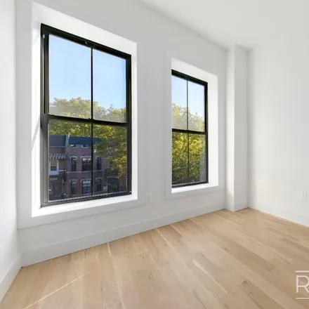 Image 3 - 662 Nostrand Avenue, New York, NY 11216, USA - House for rent