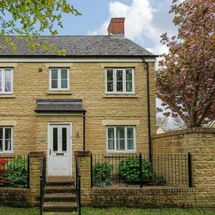 Buy this 4 bed house on Parkview Lane in Witney, OX28 1GB